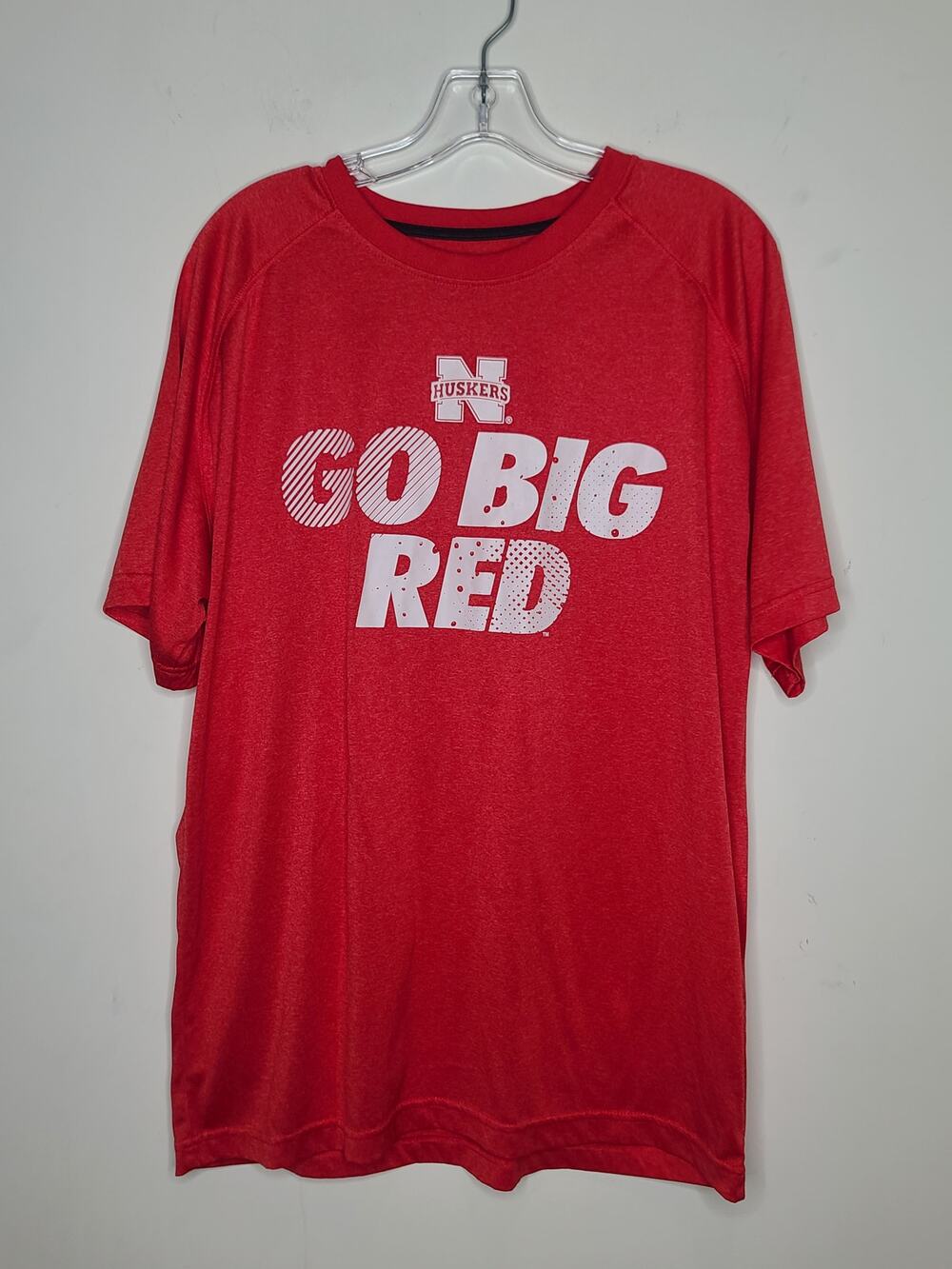 Knights Apparel University of Nebraska Huskers short sleeve shirt - large